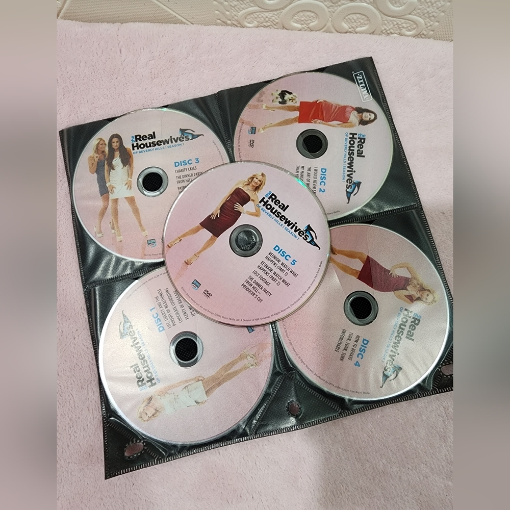 The Real Housewives of Beverly Hills -Season 1 (DVD, 2011, 5-Disc only